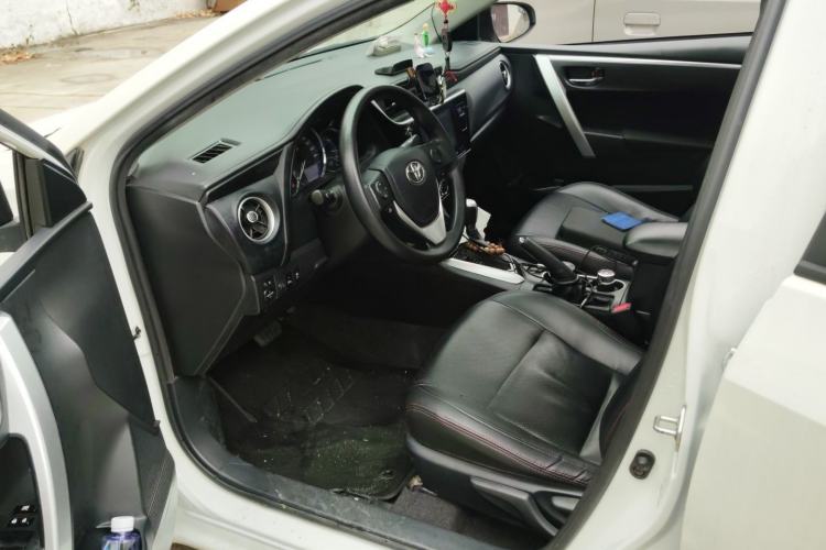 Used Toyota Levin 2017 Revised 185T CVT Elite Edition China V Standard Driver Seat