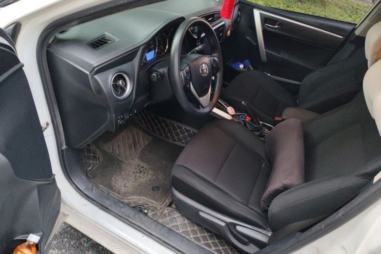 Used Toyota Levin 2017 Revised 185T CVT Elite Edition China V Standard Driver Seat