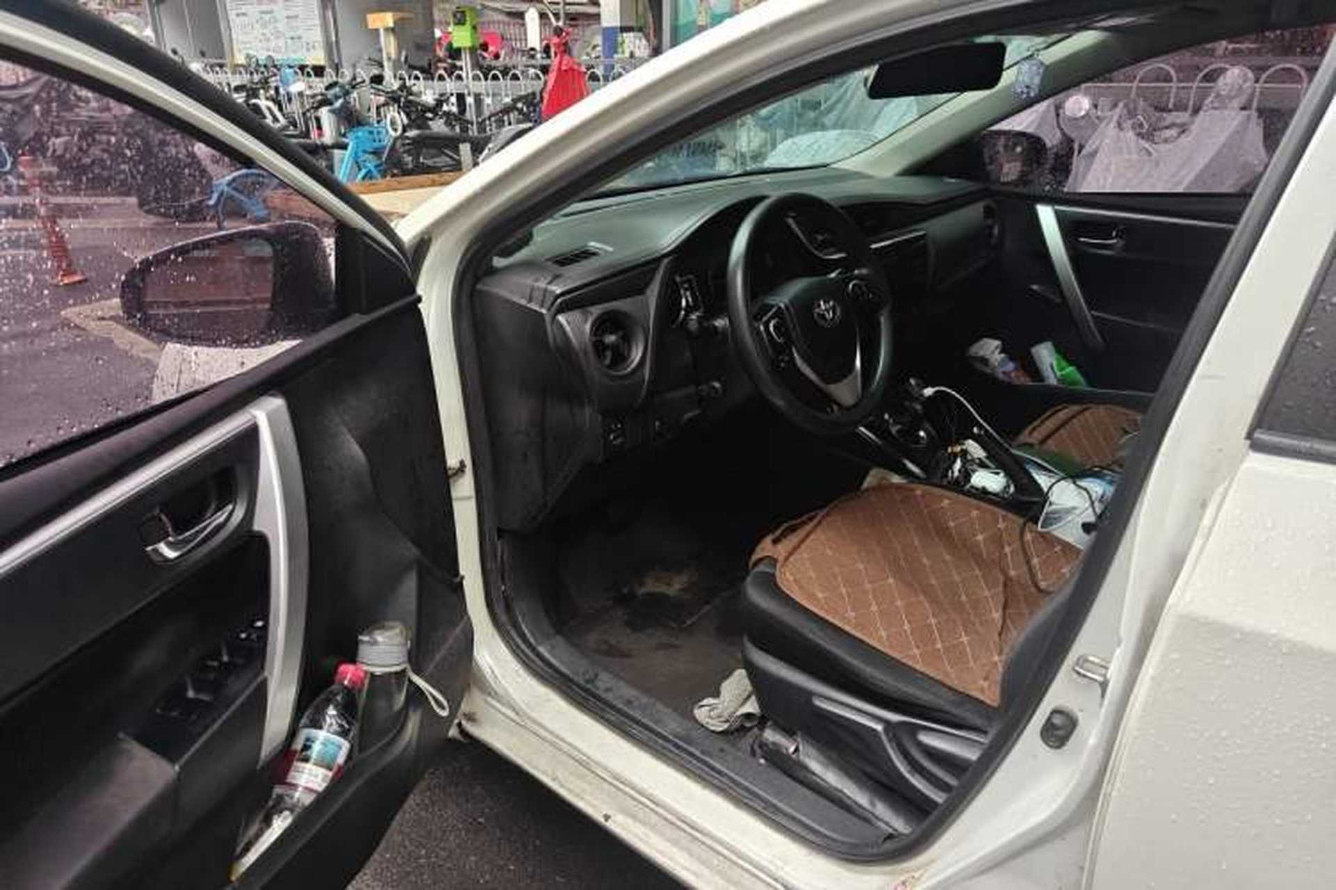 Used Toyota Levin 2017 Revised Dual-Engine 1.8H GS E-CVT Elite Sunroof Version China V Standard Driver Seat