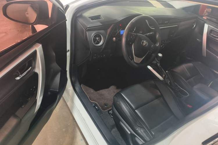 Used Toyota Levin 2017 Revised 185T CVT Elite Edition China V Standard Driver Seat