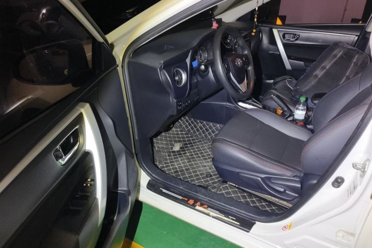 Used Toyota Levin 2017 Revised 185T CVT Elite Edition China V Standard Driver Seat