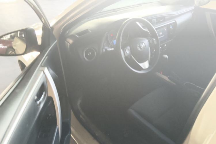 Used Toyota Levin 2017 Revised 185T CVT Elite Edition China V Standard Driver Seat