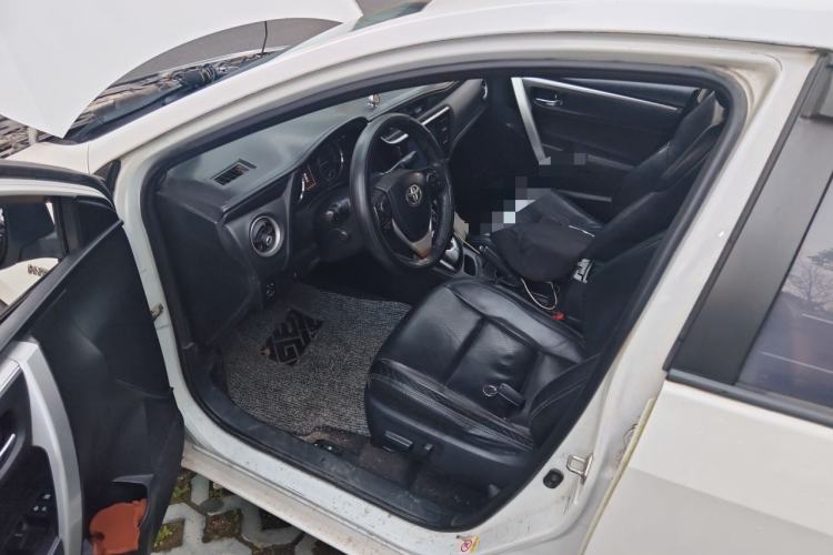 Used Toyota Levin 2017 Revised Dual-Engine 1.8H GS-L E-CVT Leading Edition China V Standard Driver Seat