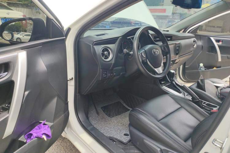 Used Toyota Levin 2017 Revised 185T CVT Elite Edition China V Standard Driver Seat
