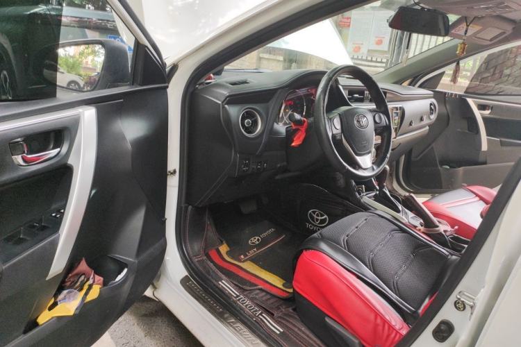Used Toyota Levin 2017 Revised 185T CVT Elite Edition China V Standard Driver Seat