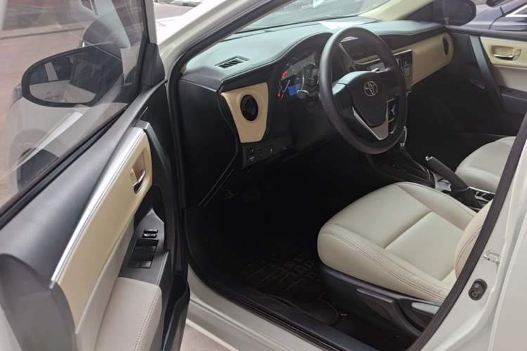 Used Toyota Levin 2017 Revised Version 185T CVT New Sharp Edition China V Standard Driver Seat