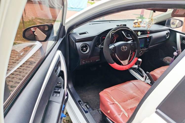 Used Toyota Levin 2017 Revised 185T CVT Elite Edition China V Standard Driver Seat