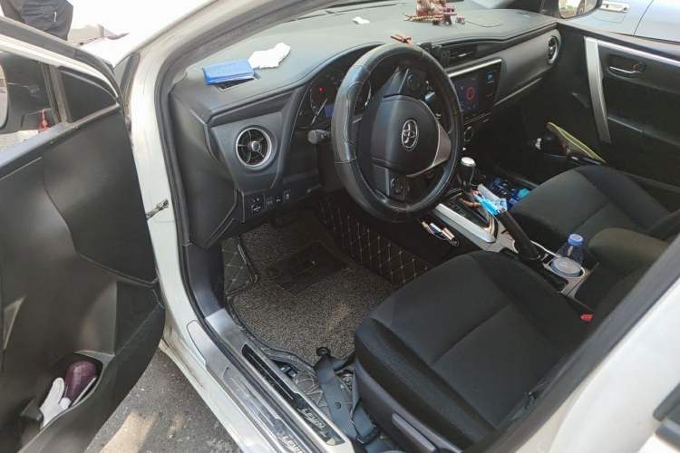 Used Toyota Levin 2017 Revised 185T CVT Elite Edition China V Standard Driver Seat
