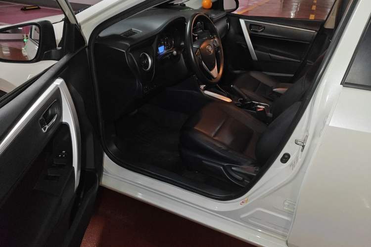 Used Toyota Levin 2017 Revised 185T CVT Elite Edition China V Standard Driver Seat