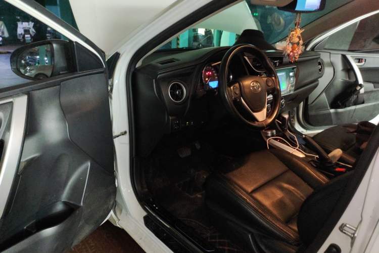 Used Toyota Levin 2017 Revised 185T CVT Elite Edition China V Standard Driver Seat