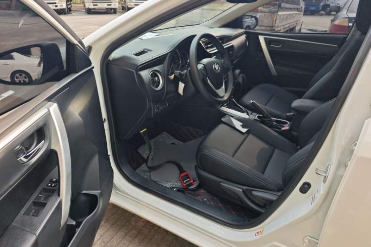 Used Toyota Levin 2017 Revised 185T CVT Elite Edition China V Standard Driver Seat