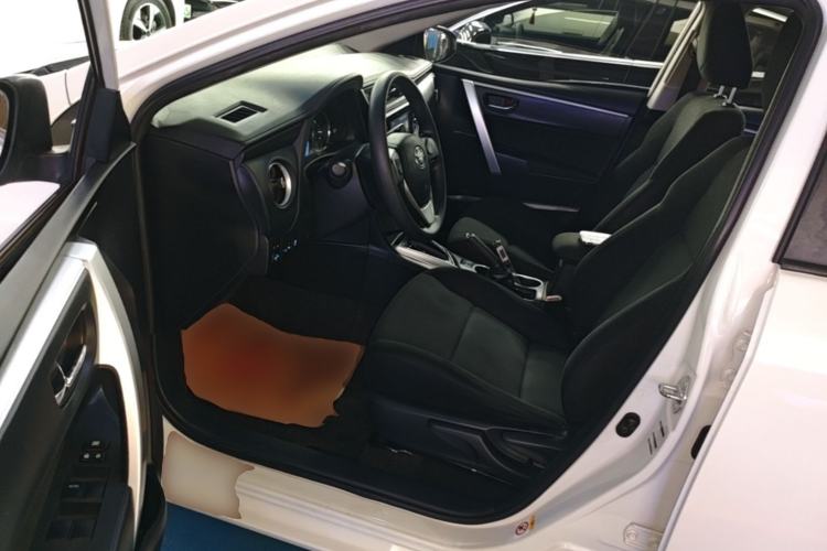 Used Toyota Levin 2017 Revised 185T CVT Elite Edition China V Standard Driver Seat