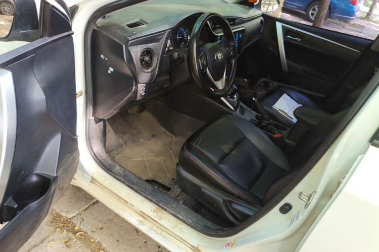 Used Toyota Levin 2017 Revised Dual-Engine 1.8H GS E-CVT Elite Sunroof Version China V Standard Driver Seat