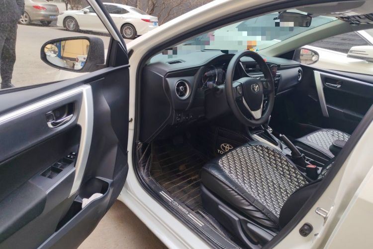 Used Toyota Levin 2017 Revised 185T CVT Elite Edition China V Standard Driver Seat