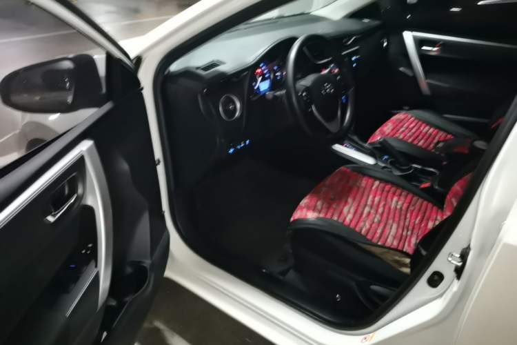 Used Toyota Levin 2017 Revised Version 185T CVT Elite Edition China VI Standard Driver Seat