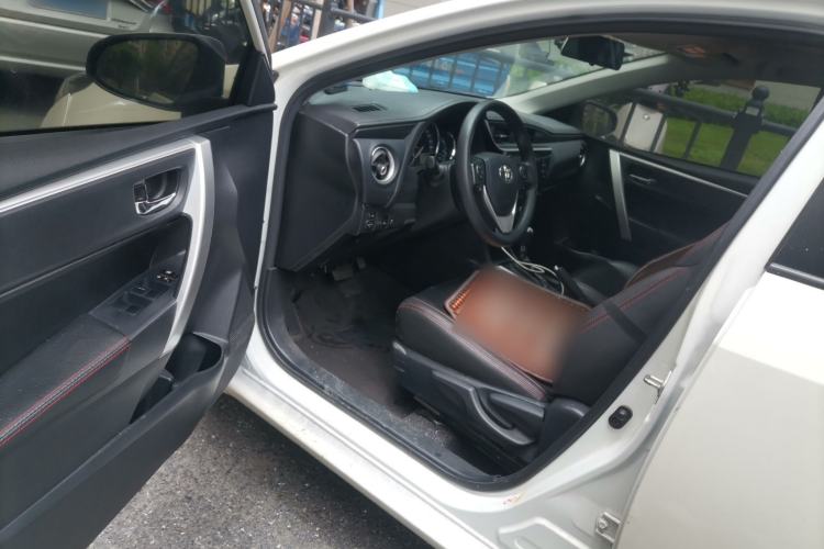 Used Toyota Levin 2017 Revised 185T CVT Elite Edition China V Standard Driver Seat
