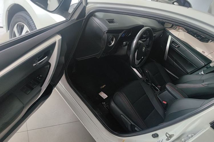 Used Toyota Levin 2017 Revised 185T CVT Elite Edition China V Standard Driver Seat