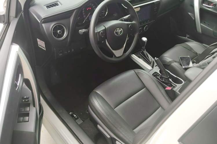 Used Toyota Levin 2017 Revised 185T CVT Elite Edition China V Standard Driver Seat