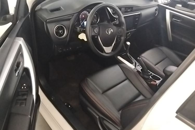 Used Toyota Levin 2017 Revised 185T CVT Elite Edition China V Standard Driver Seat