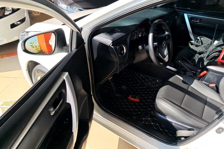 Used Toyota Levin 2017 Revised Version 185T CVT Elite Edition China VI Standard Driver Seat
