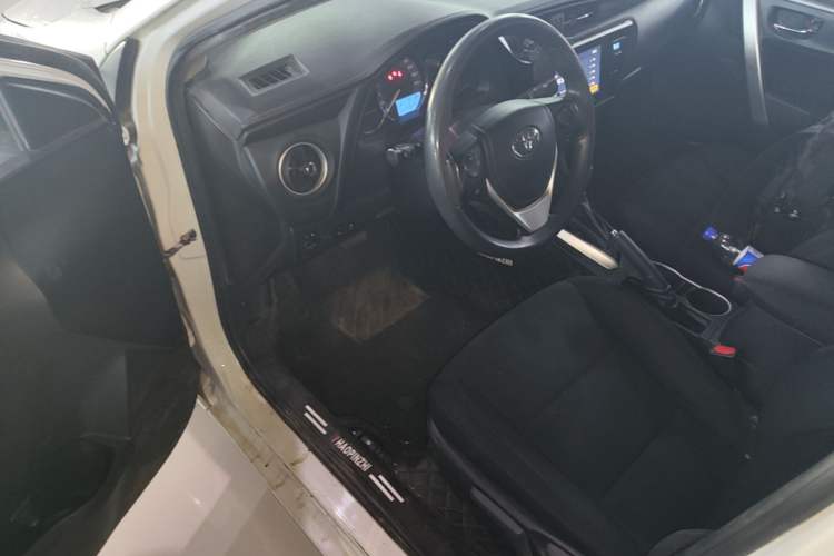 Used Toyota Levin 2017 Revised 185T CVT Elite Edition China V Standard Driver Seat