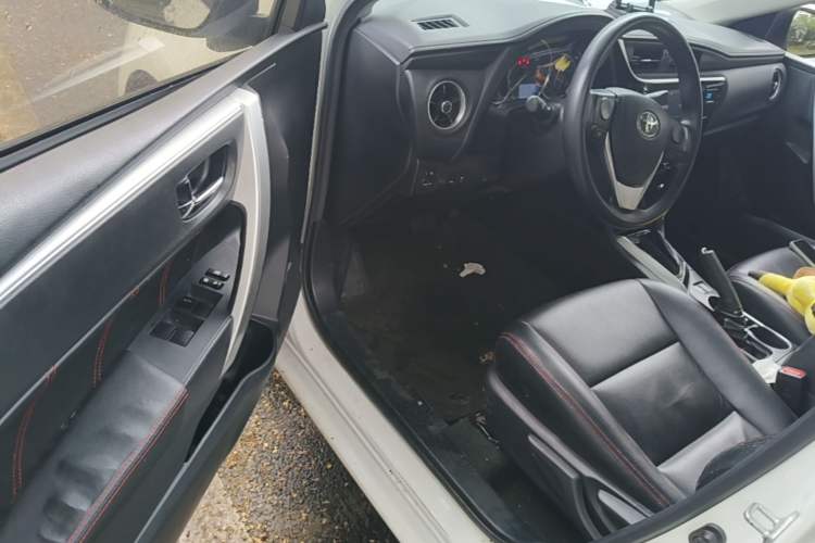 Used Toyota Levin 2017 Revised 185T CVT Elite Edition China V Standard Driver Seat