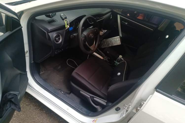 Used Toyota Levin 2017 Revised 185T CVT Elite Edition China V Standard Driver Seat