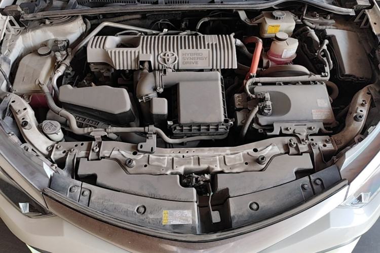 Used Toyota Levin 2017 Revised Dual-Engine 1.8H GS E-CVT Elite Sunroof Version China V Standard Engine Bay