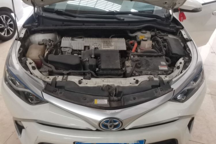 Used Toyota Levin 2017 Revised Dual-Engine 1.8H GS E-CVT Elite Sunroof Version China V Standard Engine Bay