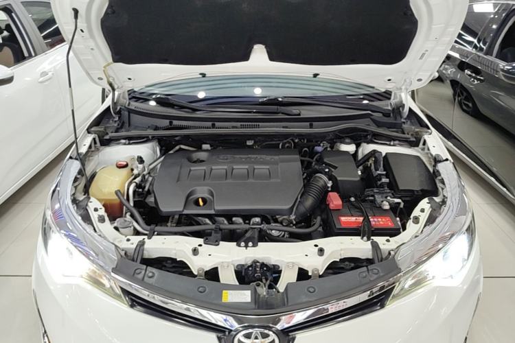 Used Toyota Levin 2017 Revised 1.8 GS CVT Elite Edition China V Standard Engine Bay