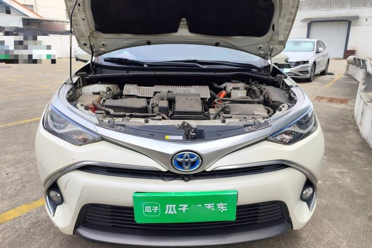 Used Toyota Levin 2017 Revised Dual-Engine 1.8H GS E-CVT Elite Sunroof Version China V Standard Engine Bay
