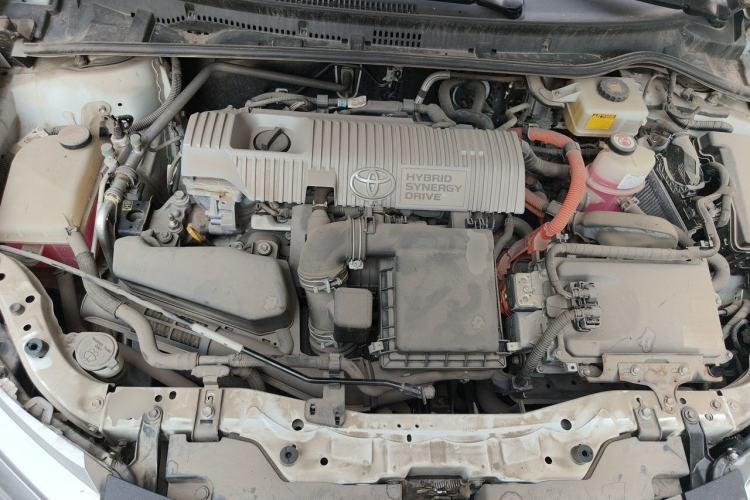 Used Toyota Levin 2017 Revised Dual-Engine 1.8H GS E-CVT Elite Sunroof Version China V Standard Engine Bay