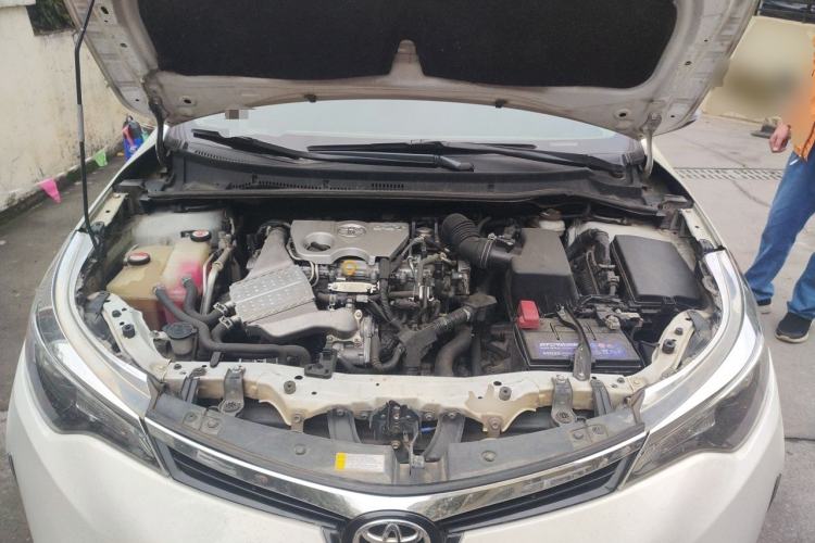Used Toyota Levin 2017 Revised 185T CVT Elite Edition China V Standard Engine Bay