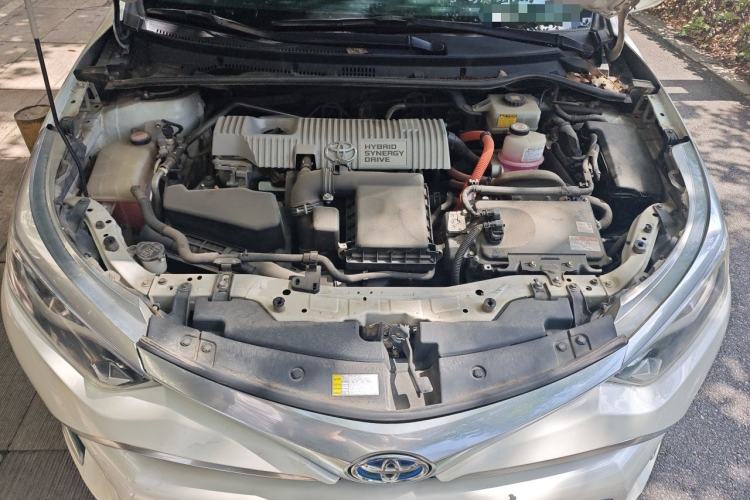 Used Toyota Levin 2017 Revised Dual-Engine 1.8H GS E-CVT Elite Sunroof Version China V Standard Engine Bay