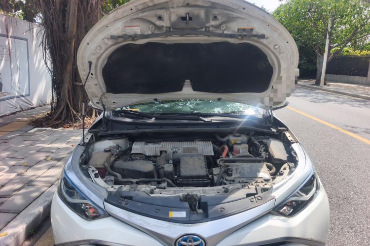 Used Toyota Levin 2017 Revised Dual-Engine 1.8H GS E-CVT Elite Sunroof Version China V Standard Engine Bay