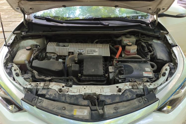 Used Toyota Levin 2017 Revised Dual-Engine 1.8H GS E-CVT Elite Sunroof Version China V Standard Engine Bay