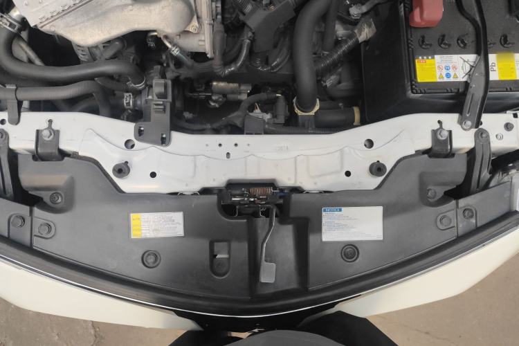 Used Toyota Levin 2017 Revised 185T CVT Elite Edition China V Standard Engine Bay