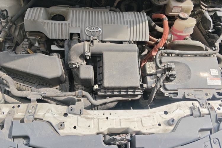 Used Toyota Levin 2017 Revised Dual-Engine 1.8H GS E-CVT Elite Sunroof Version China V Standard Engine Bay