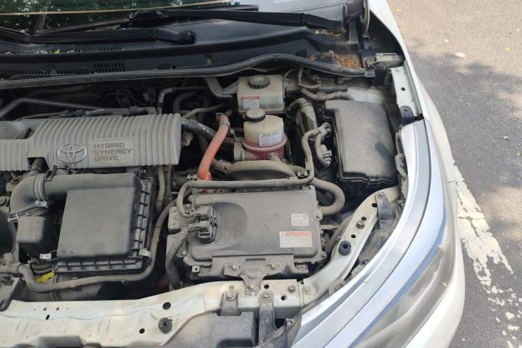 Used Toyota Levin 2017 Revised Dual-Engine 1.8H GS E-CVT Elite Sunroof Version China V Standard Engine Bay Left