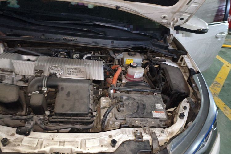 Used Toyota Levin 2017 Revised Dual-Engine 1.8H GS E-CVT Elite Sunroof Version China V Standard Engine Bay Left