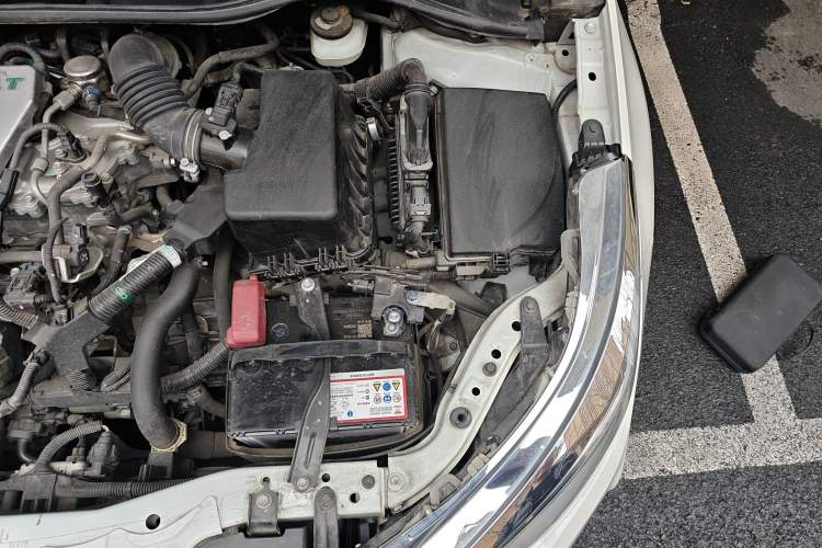 Used Toyota Levin 2017 Revised Version 185T CVT Elite Edition China VI Standard Engine Bay Left