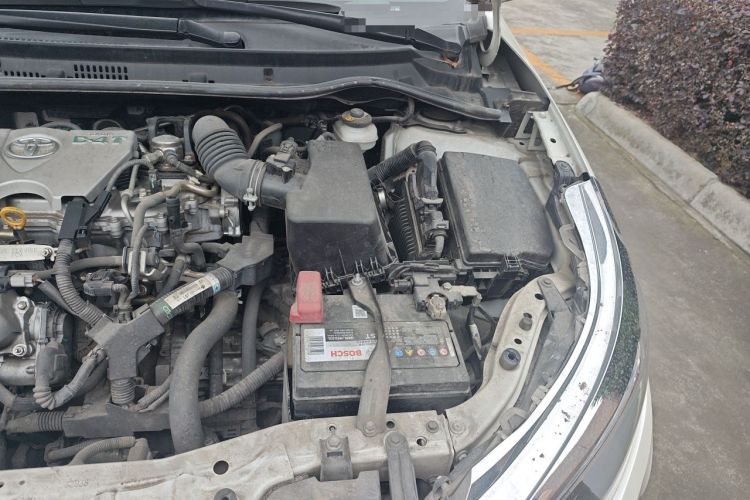 Used Toyota Levin 2017 Revised 185T CVT Leading Edition China V Standard Engine Bay Left