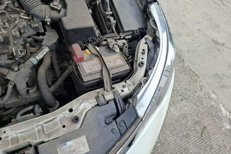 Used Toyota Levin 2017 Revised 185T CVT Elite Edition China V Standard Engine Bay Left