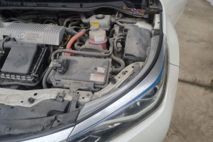 Used Toyota Levin 2017 Revised Dual-Engine 1.8H GS E-CVT Elite Sunroof Version China V Standard Engine Bay Left