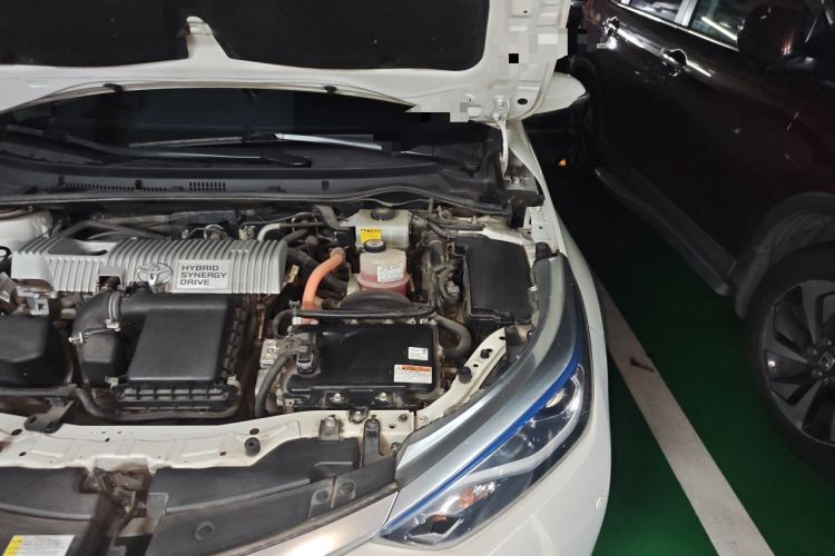 Used Toyota Levin 2017 Revised Dual-Engine 1.8H GS E-CVT Elite Sunroof Version China V Standard Engine Bay Left