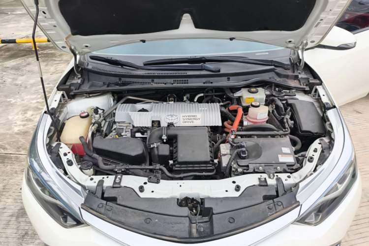 Used Toyota Levin 2017 Revised Dual-Engine 1.8H GS E-CVT Elite Sunroof Version China V Standard Engine Bay