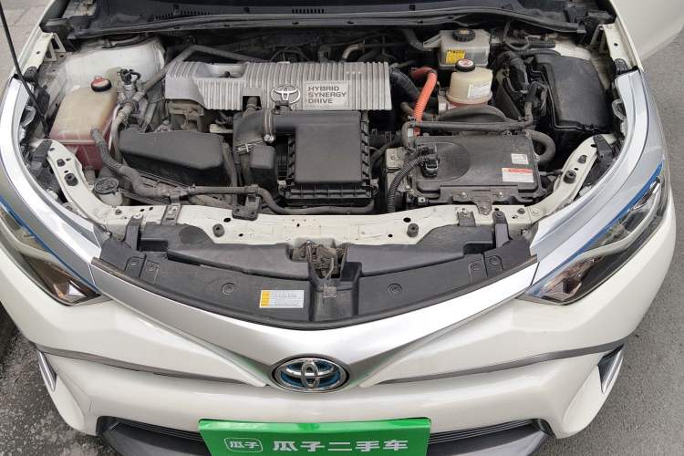 Used Toyota Levin 2017 Revised Dual-Engine 1.8H GS E-CVT Elite Sunroof Version China V Standard Engine Bay