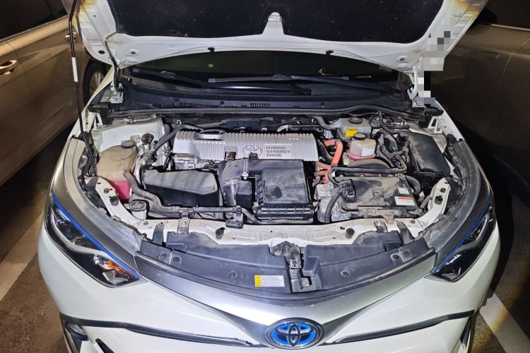Used Toyota Levin 2017 Revised Dual-Engine 1.8H GS E-CVT Elite Sunroof Version China V Standard Engine Bay