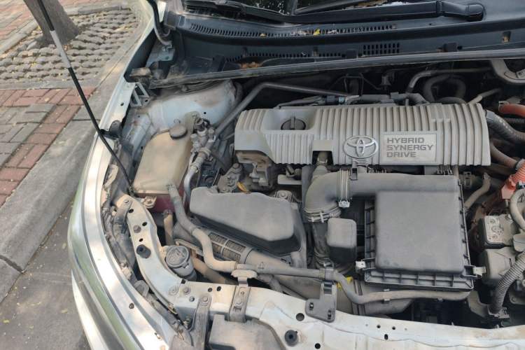 Used Toyota Levin 2017 Revised Dual-Engine 1.8H GS E-CVT Elite Sunroof Version China V Standard Engine Bay Right