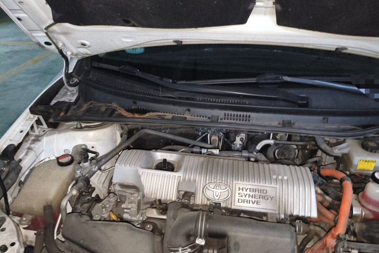 Used Toyota Levin 2017 Revised Dual-Engine 1.8H GS E-CVT Elite Sunroof Version China V Standard Engine Bay Right